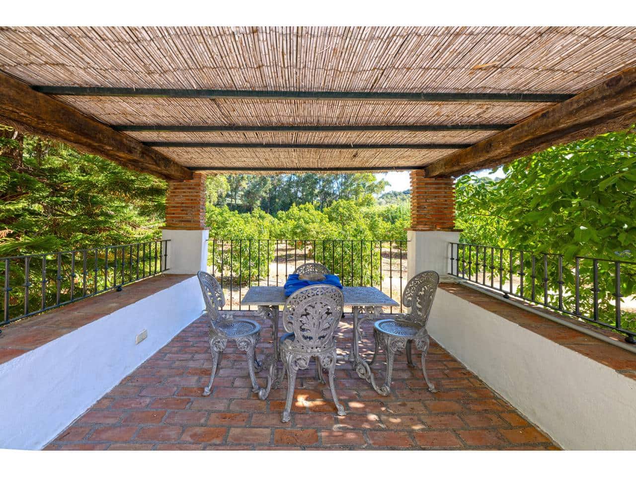 8 sypialnia Finka/Dom wiejski na sprzedaż w Gaucin z basenem garażem - 2 700 000 € (Ref: 10085372)