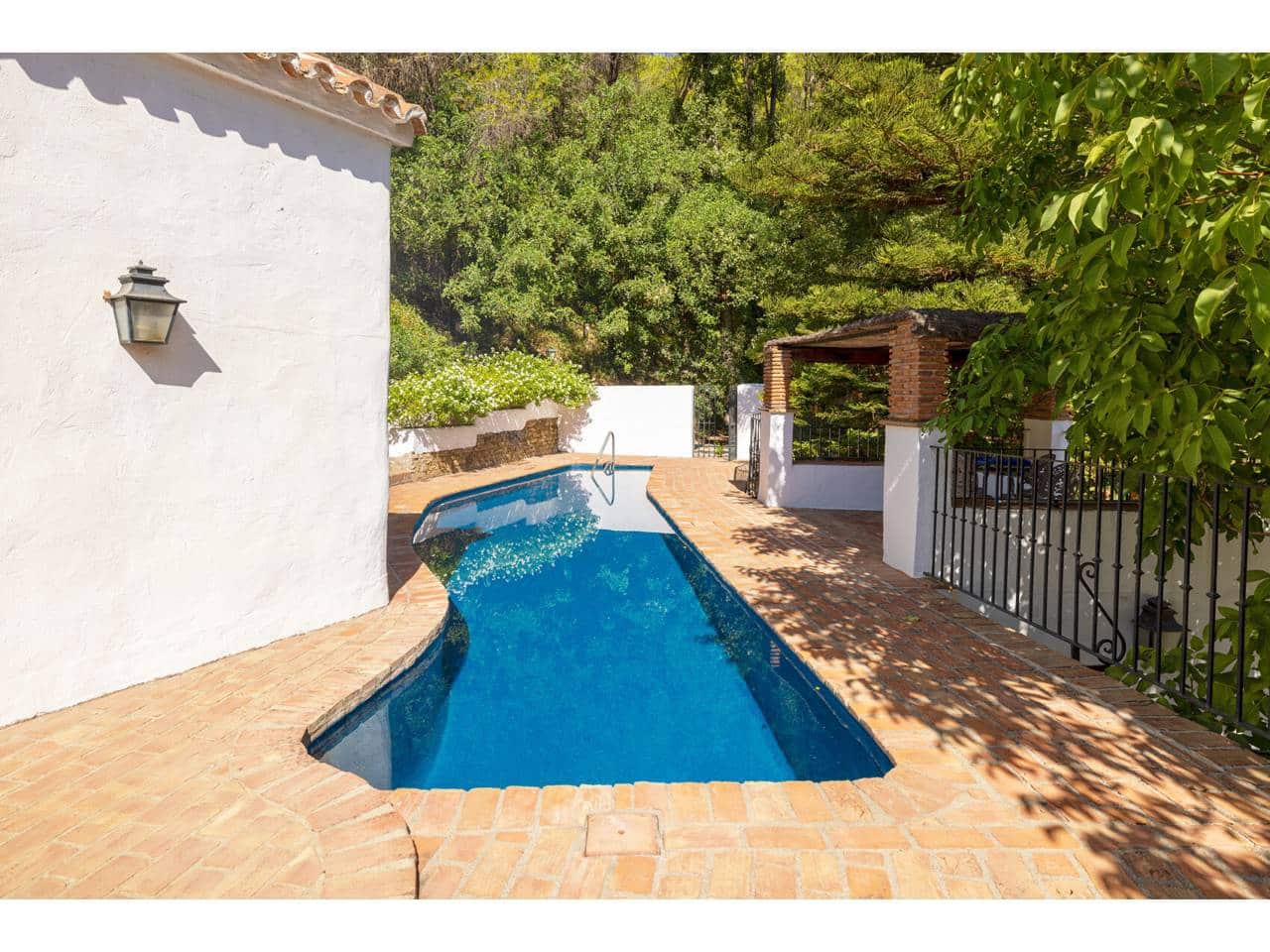 8 sypialnia Finka/Dom wiejski na sprzedaż w Gaucin z basenem garażem - 2 700 000 € (Ref: 10085372)