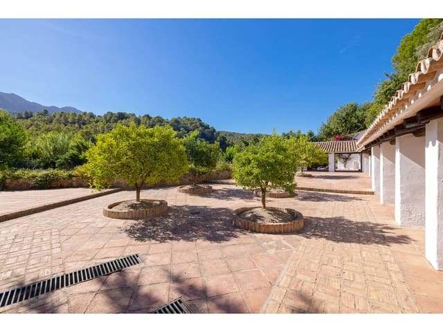 8 sypialnia Finka/Dom wiejski na sprzedaż w Gaucín z basenem garażem - 2 700 000 € (Ref: 10085372)