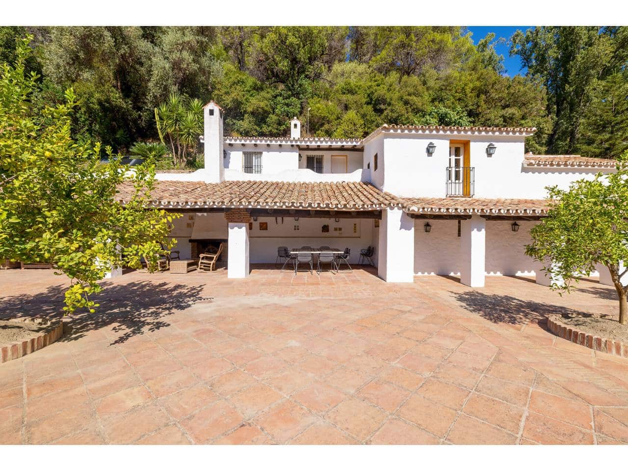 8 sypialnia Finka/Dom wiejski na sprzedaż w Gaucin z basenem garażem - 2 700 000 € (Ref: 10085372)