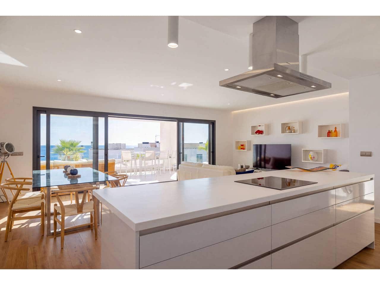 Piso de 2 habitaciones en La Alcaidesa en venta con piscina garaje - 725.000 € (Ref: 10085373)