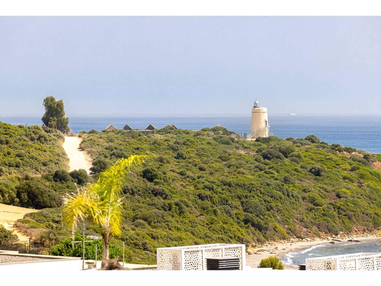 Piso de 2 habitaciones en La Alcaidesa en venta con piscina garaje - 725.000 € (Ref: 10085373)