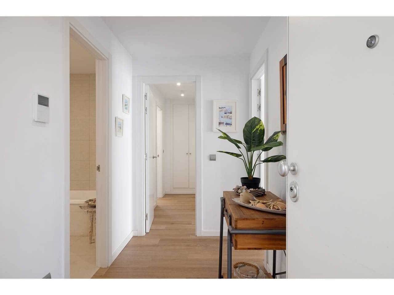 Piso de 2 habitaciones en La Alcaidesa en venta con piscina garaje - 725.000 € (Ref: 10085373)