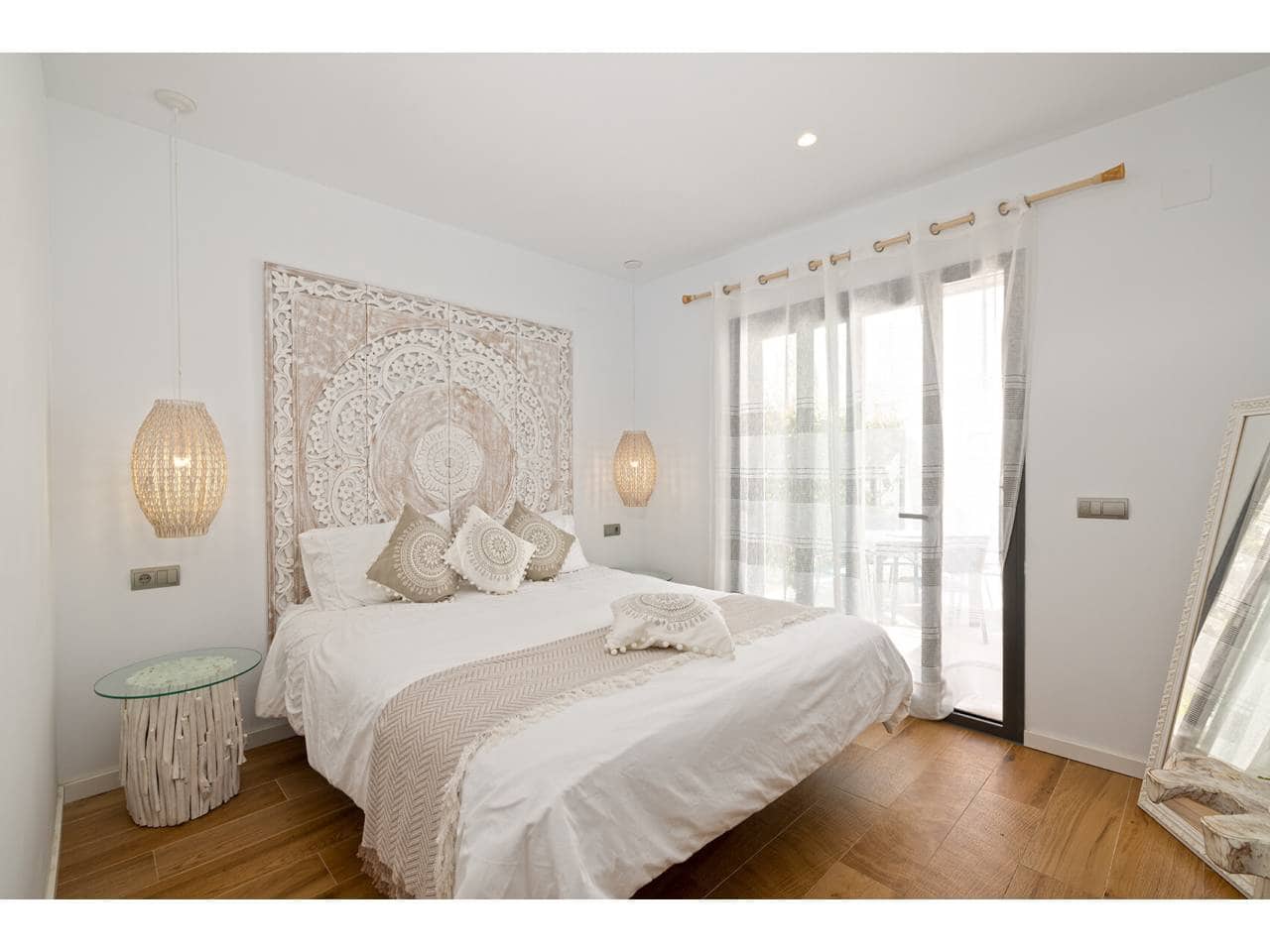 Piso de 2 habitaciones en La Alcaidesa en venta con piscina garaje - 725.000 € (Ref: 10085373)