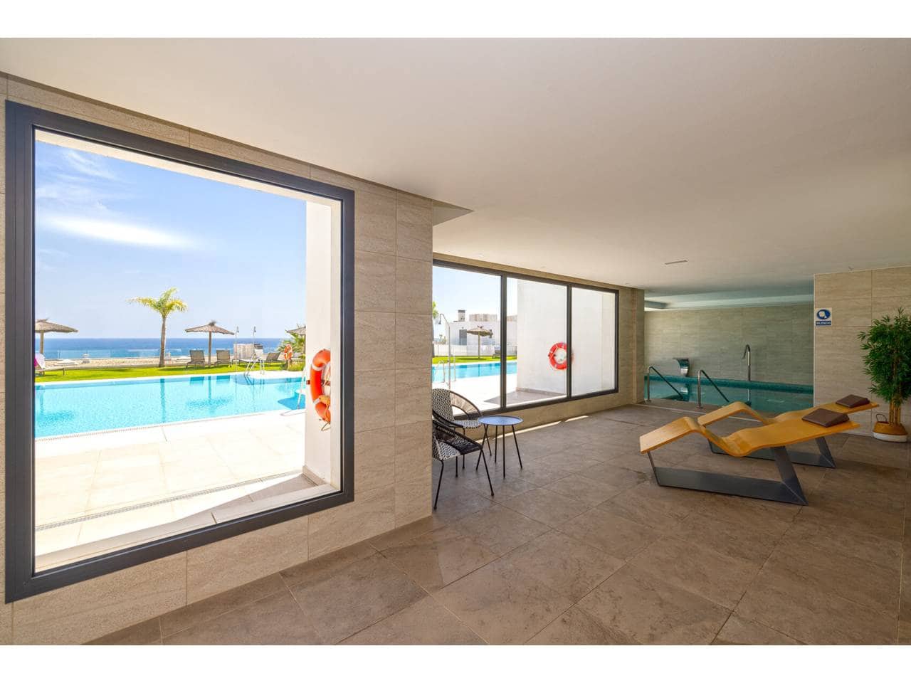 Piso de 2 habitaciones en La Alcaidesa en venta con piscina garaje - 725.000 € (Ref: 10085373)