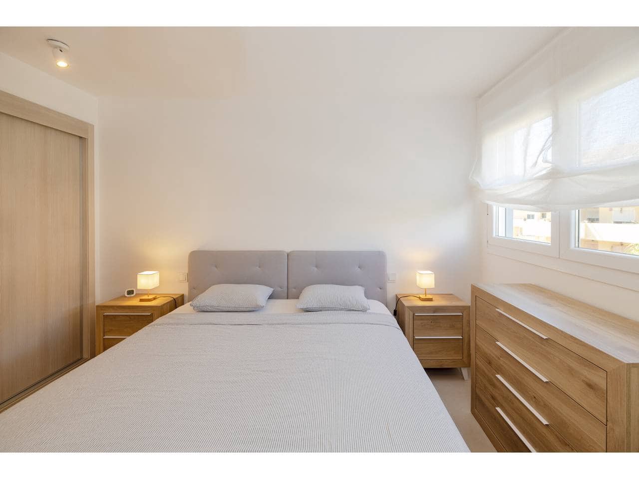 2 soverom Leilighet til salgs i Manilva med svømmebasseng garasje - € 329 000 (Ref: 10106584)