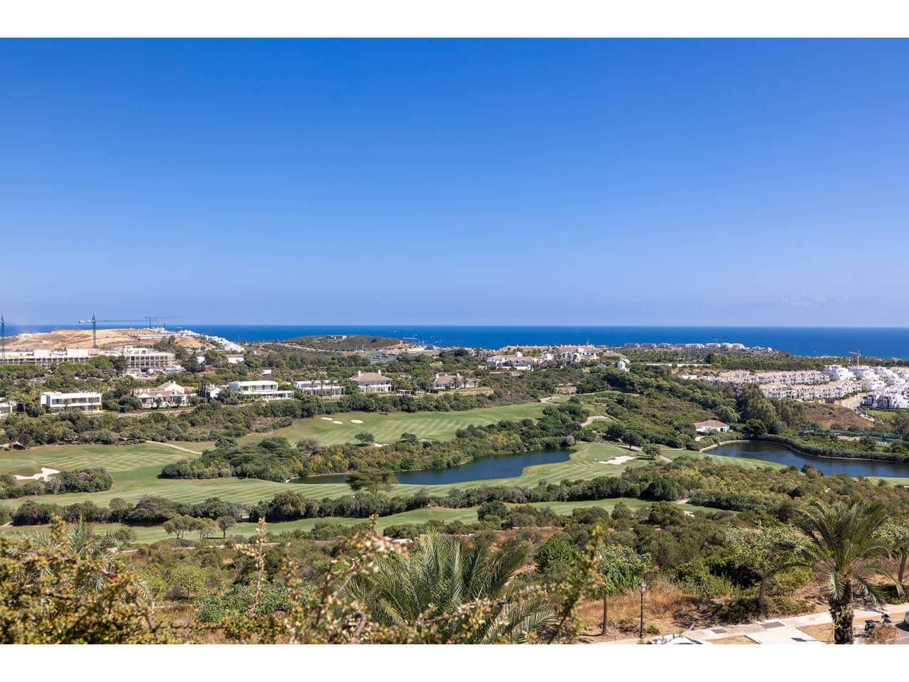 Ático de 4 habitaciones en Casares en venta con piscina garaje - 5.100.000 € (Ref: 10106585)