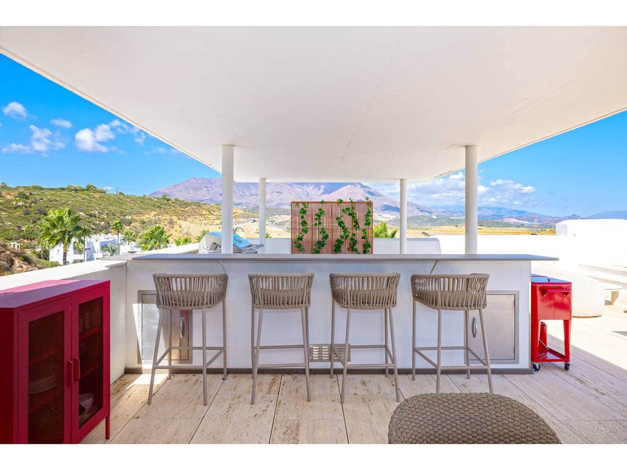 Ático de 4 habitaciones en Casares en venta con piscina garaje - 5.100.000 € (Ref: 10106585)