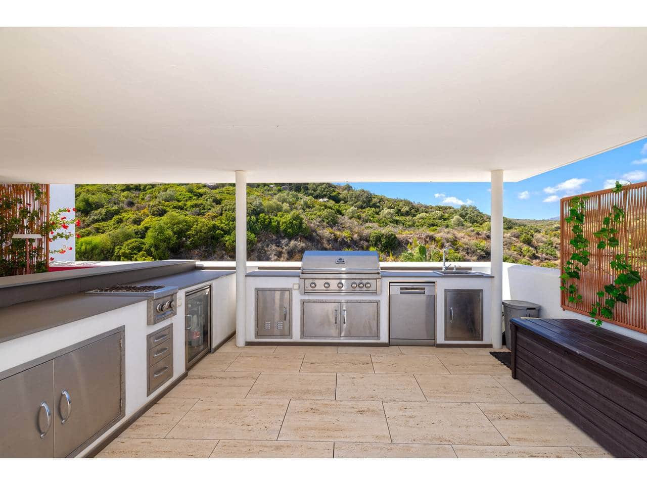 Ático de 4 habitaciones en Casares en venta con piscina garaje - 5.100.000 € (Ref: 10106585)