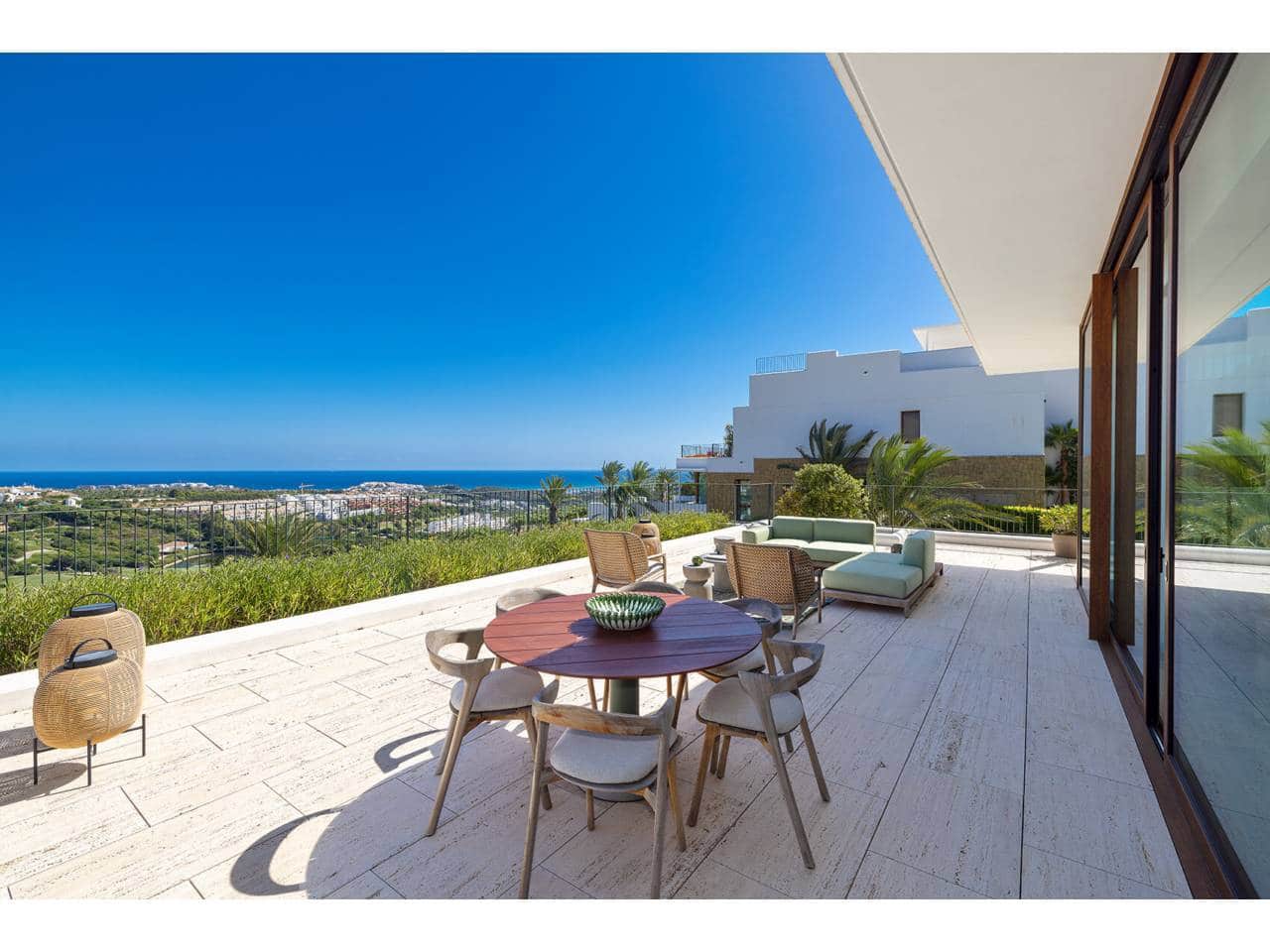 Ático de 4 habitaciones en Casares en venta con piscina garaje - 5.100.000 € (Ref: 10106585)