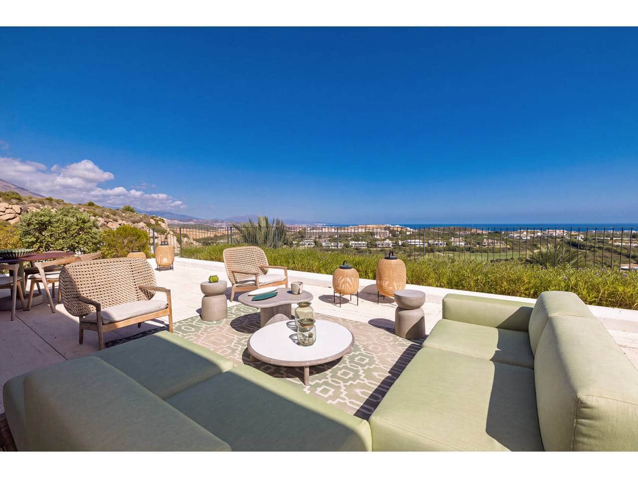 Ático de 4 habitaciones en Casares en venta con piscina garaje - 5.100.000 € (Ref: 10106585)