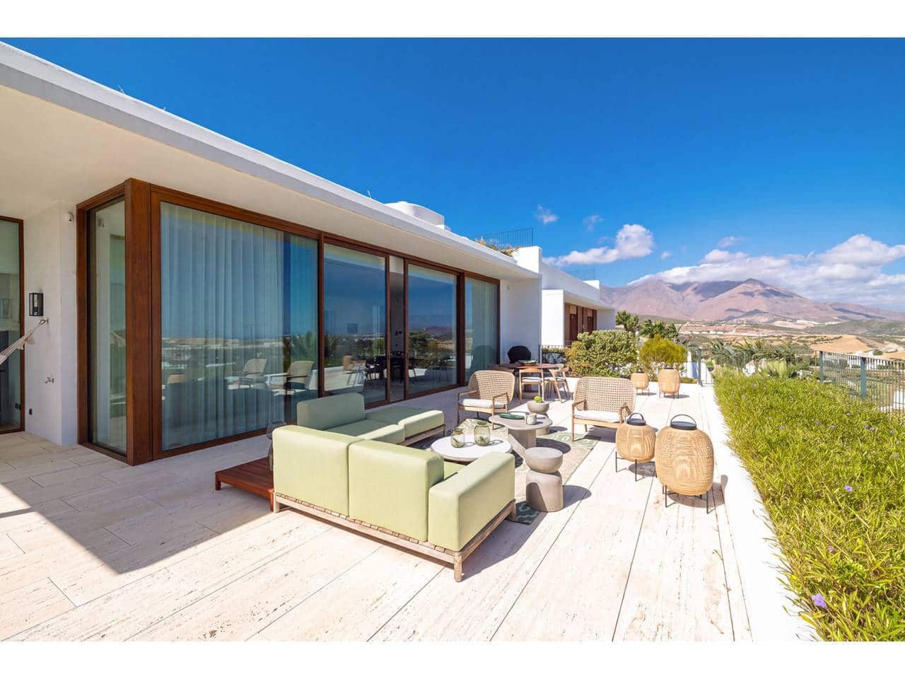 Ático de 4 habitaciones en Casares en venta con piscina garaje - 5.100.000 € (Ref: 10106585)