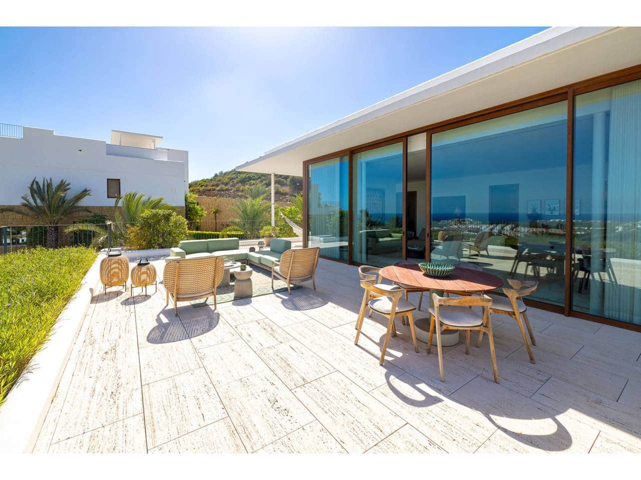 Ático de 4 habitaciones en Casares en venta con piscina garaje - 5.100.000 € (Ref: 10106585)