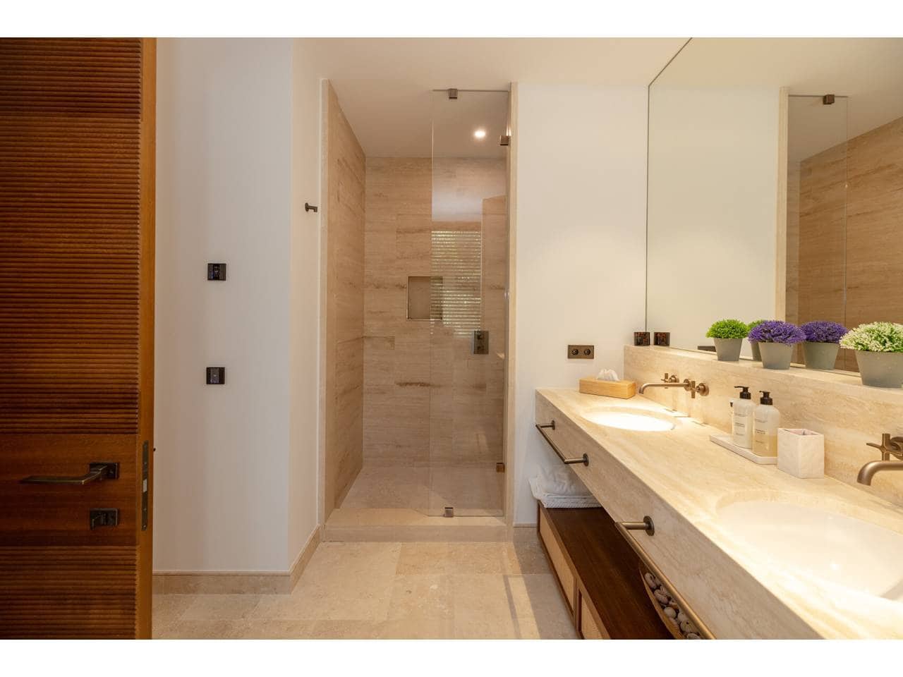 Ático de 4 habitaciones en Casares en venta con piscina garaje - 5.100.000 € (Ref: 10106585)