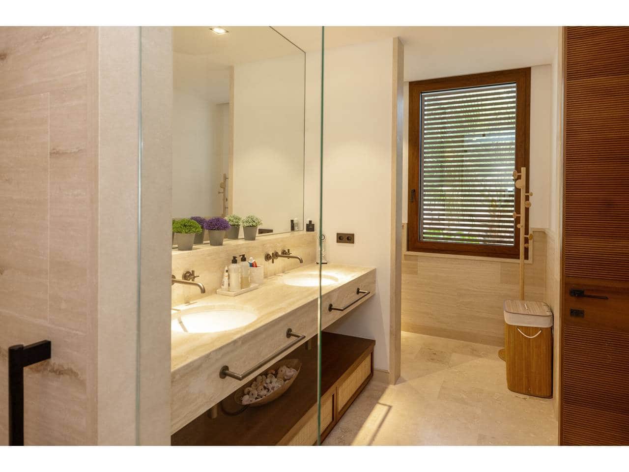 Ático de 4 habitaciones en Casares en venta con piscina garaje - 5.100.000 € (Ref: 10106585)