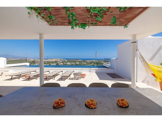 Ático de 4 habitaciones en Casares en venta con piscina garaje - 5.100.000 € (Ref: 10106585)
