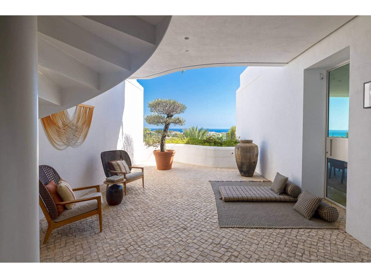 Ático de 4 habitaciones en Casares en venta con piscina garaje - 5.100.000 € (Ref: 10106585)