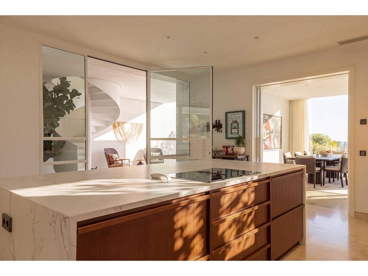 Ático de 4 habitaciones en Casares en venta con piscina garaje - 5.100.000 € (Ref: 10106585)