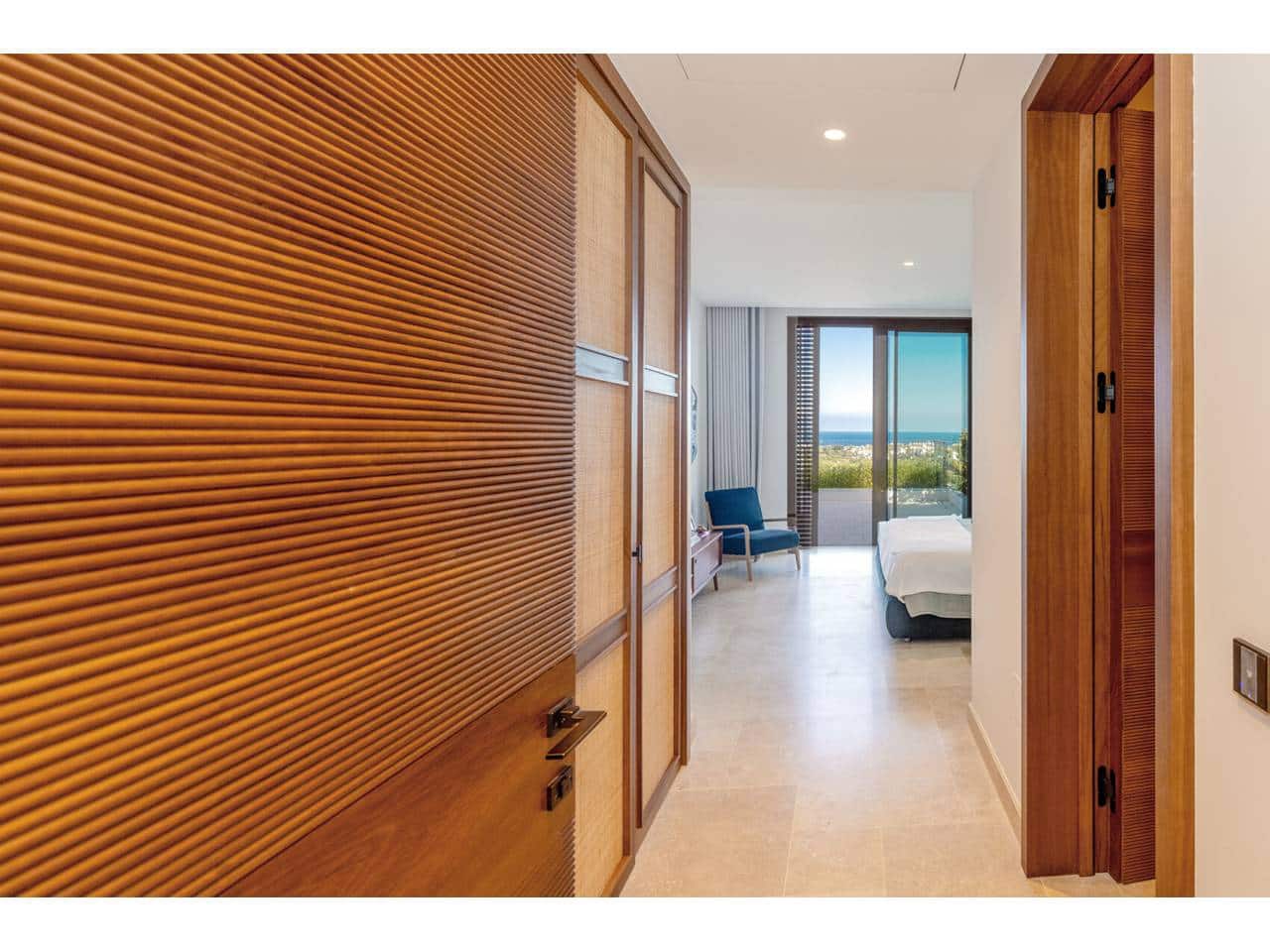 Ático de 4 habitaciones en Casares en venta con piscina garaje - 5.100.000 € (Ref: 10106585)