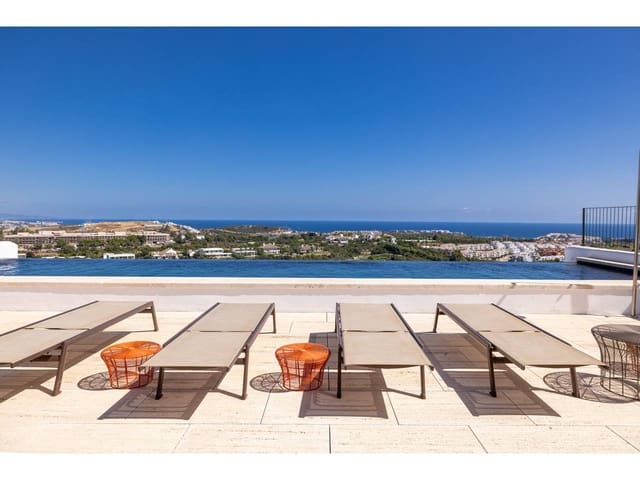 Ático de 4 habitaciones en Casares en venta con piscina garaje - 5.100.000 € (Ref: 10106585)