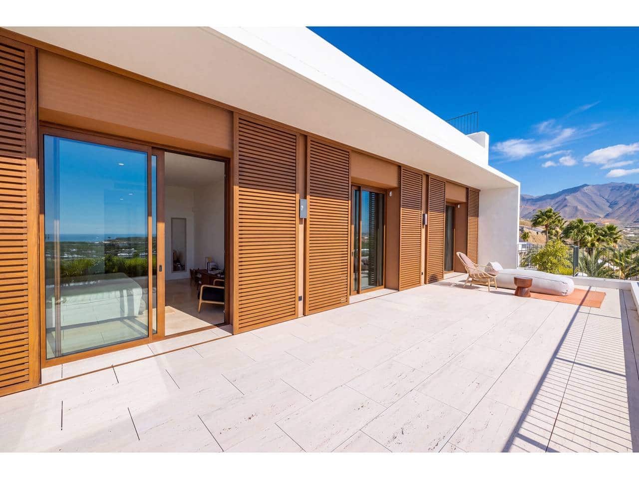 Ático de 4 habitaciones en Casares en venta con piscina garaje - 5.100.000 € (Ref: 10106585)