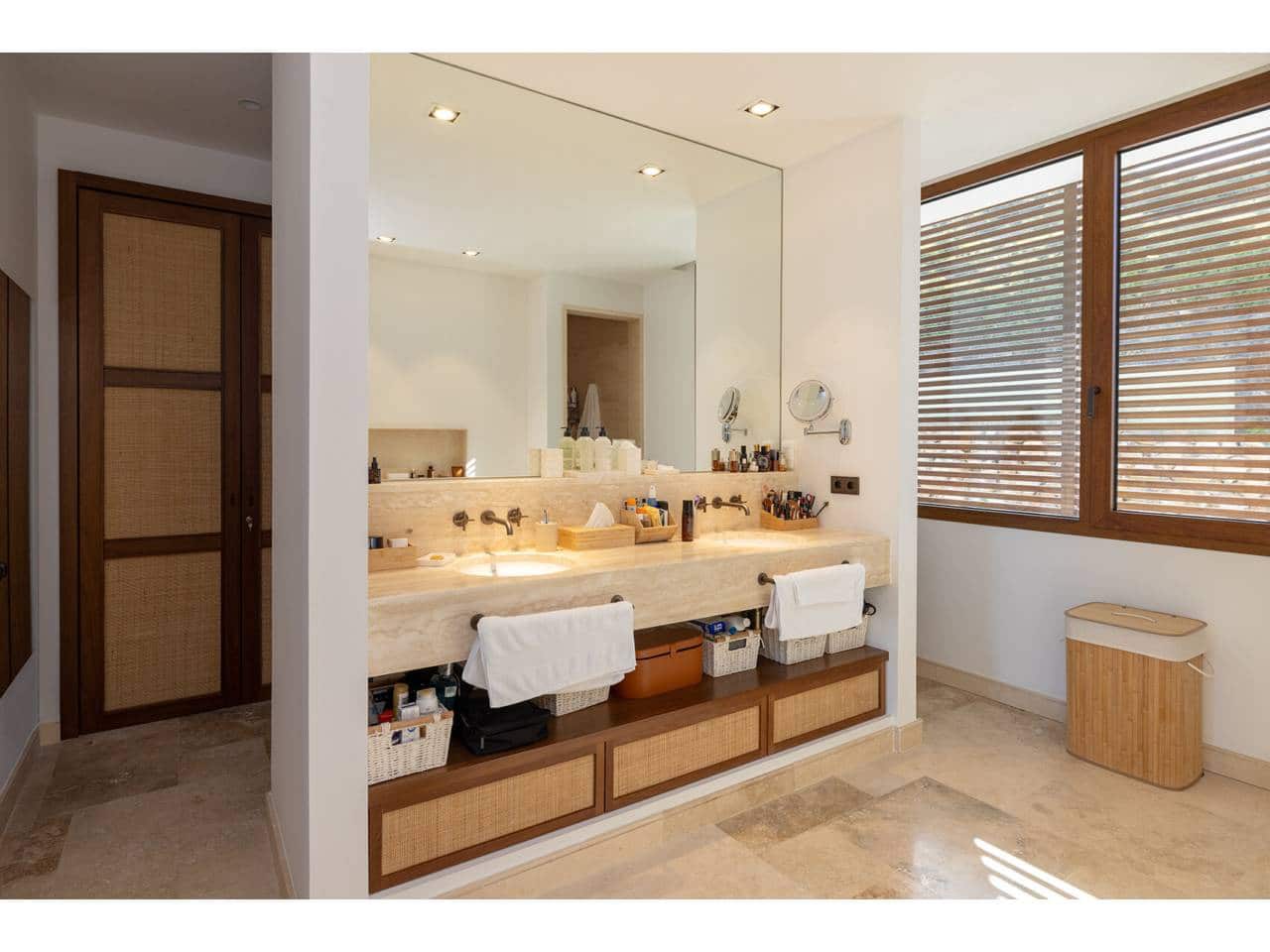 Ático de 4 habitaciones en Casares en venta con piscina garaje - 5.100.000 € (Ref: 10106585)