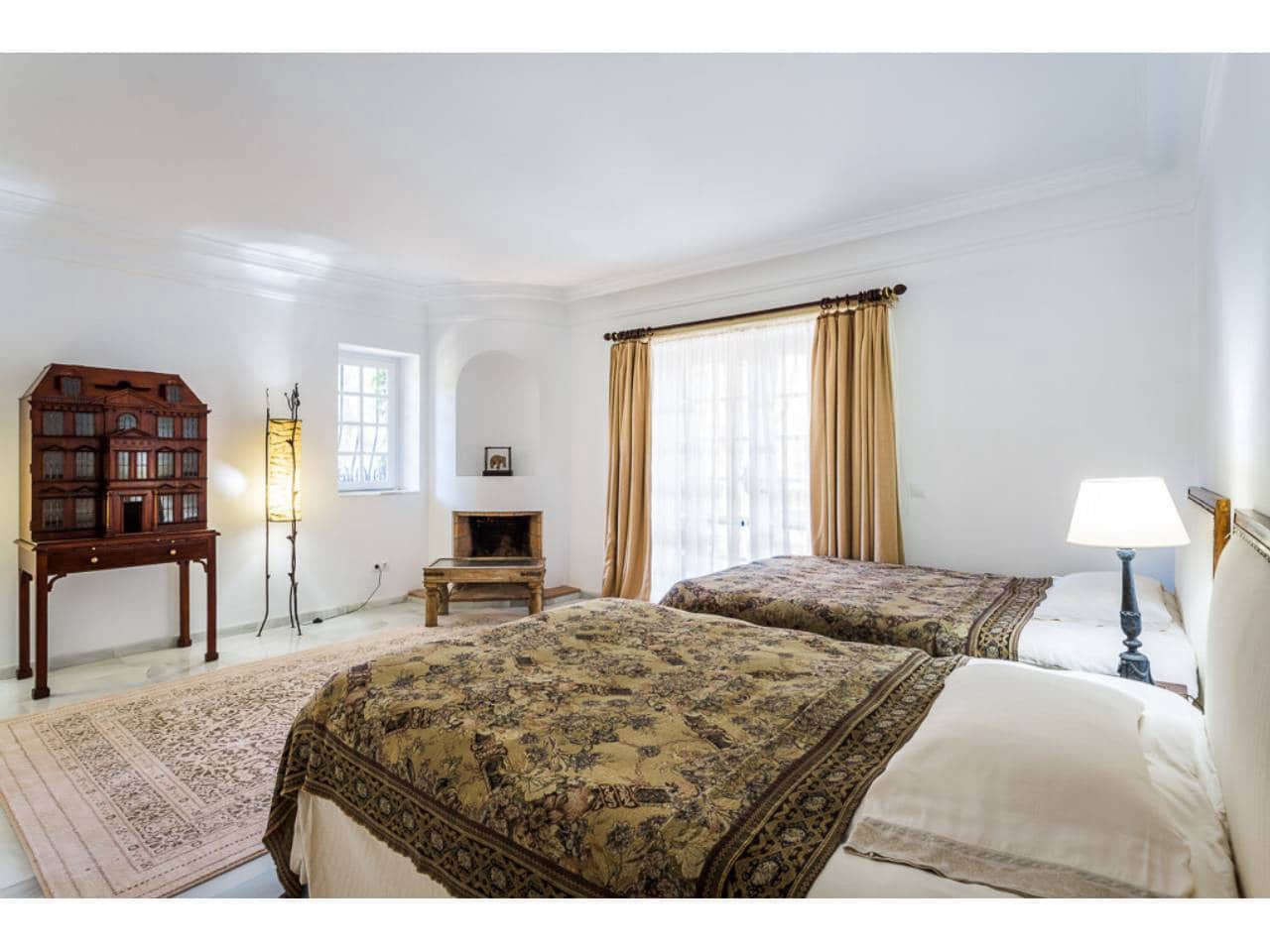 12 bedroom Finca/Country House for sale in Sotogrande with pool garage - € 8,000,000 (Ref: 10114621)
