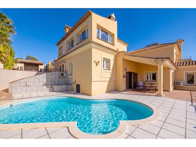 4 chambre Villa/Maison à vendre à Sotogrande Costa, San Roque avec piscine garage - 1 275 000 € (Ref: 10123351)