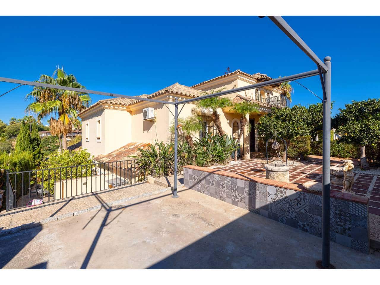 4 chambre Villa/Maison à vendre à Sotogrande avec piscine garage - 1 275 000 € (Ref: 10123351)