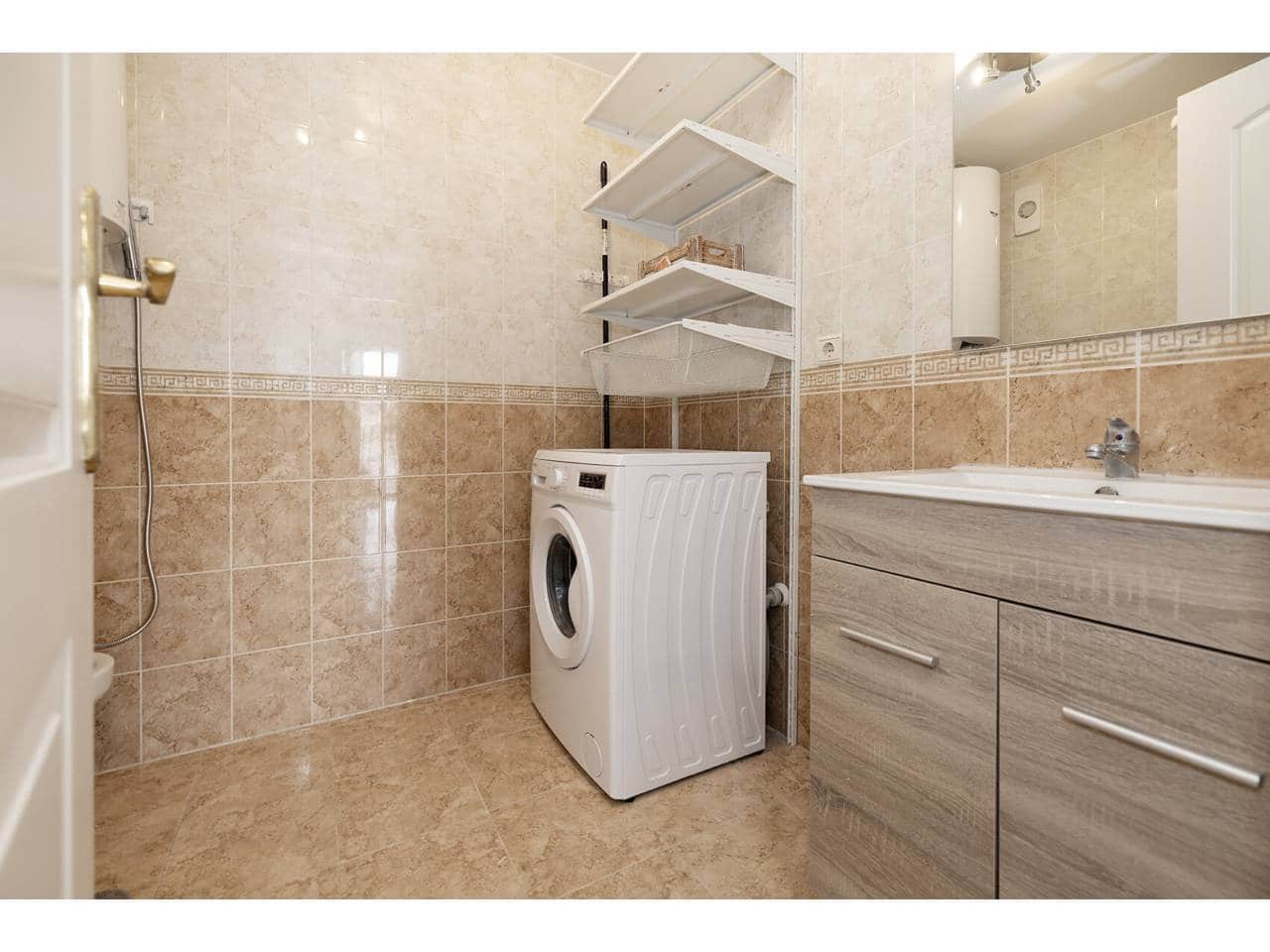 Apartamento de 2 habitaciones en San Luis de Sabinillas en venta con piscina - 264.900 € (Ref: 10127482)