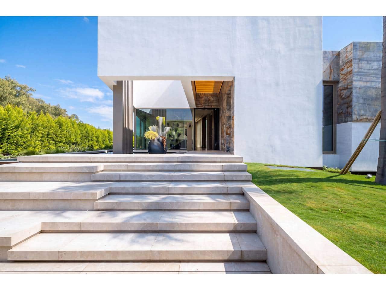 Chalet de 6 habitaciones en Sotogrande en venta con piscina garaje - 7.950.000 € (Ref: 10157149)