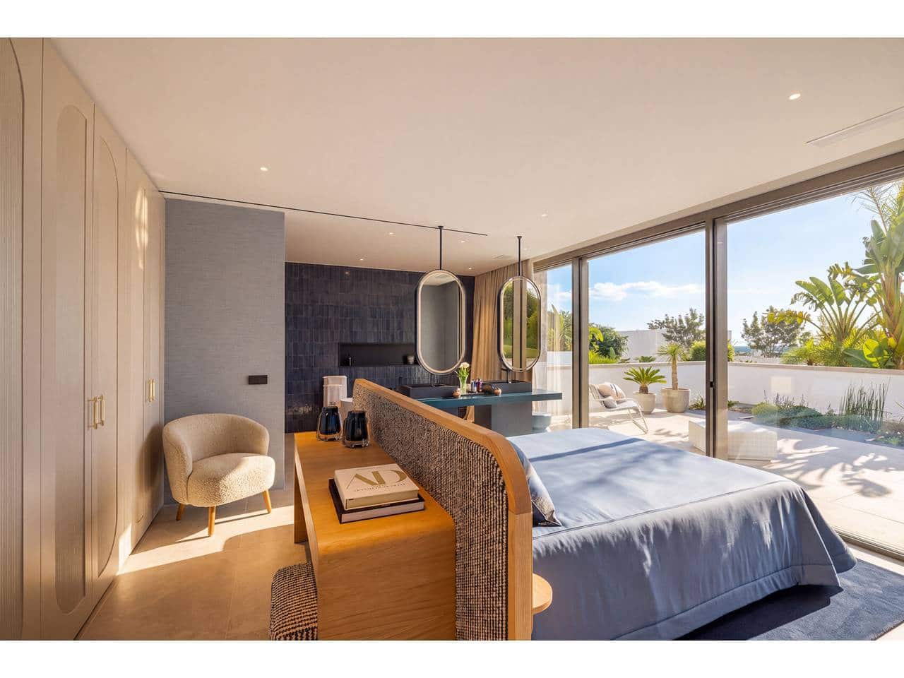 Chalet de 6 habitaciones en Sotogrande en venta con piscina garaje - 7.950.000 € (Ref: 10157149)