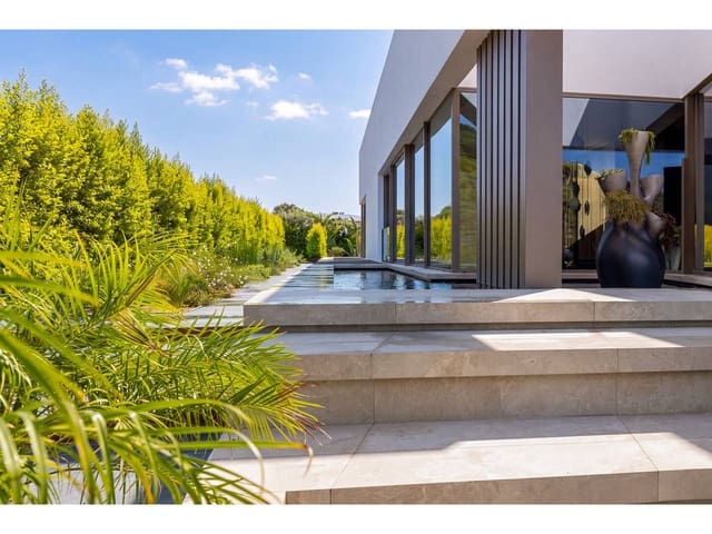6 soverom Villa til salgs i Sotogrande Alto, San Roque med svømmebasseng garasje - € 7 950 000 (Ref: 10157149)