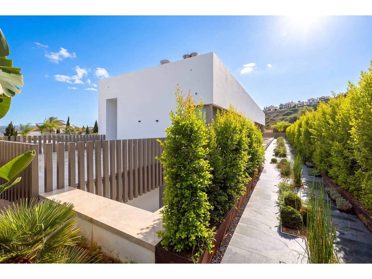 Chalet de 6 habitaciones en Sotogrande en venta con piscina garaje - 7.950.000 € (Ref: 10157149)