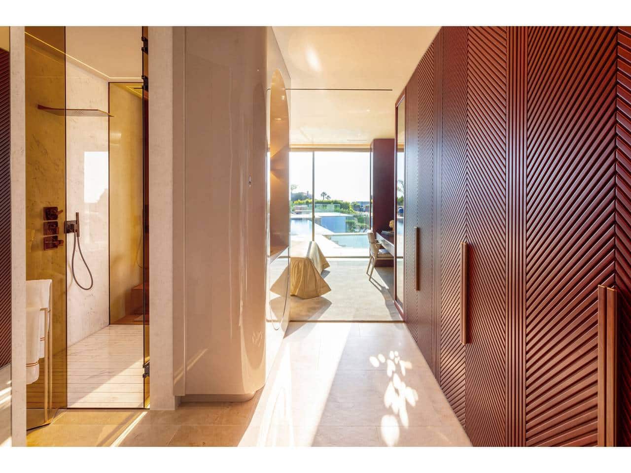 Chalet de 6 habitaciones en Sotogrande en venta con piscina garaje - 7.950.000 € (Ref: 10157149)