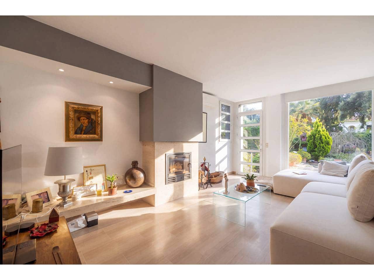 5 bedroom Villa for sale in Sotogrande with pool garage - € 2,475,000 (Ref: 10164067)