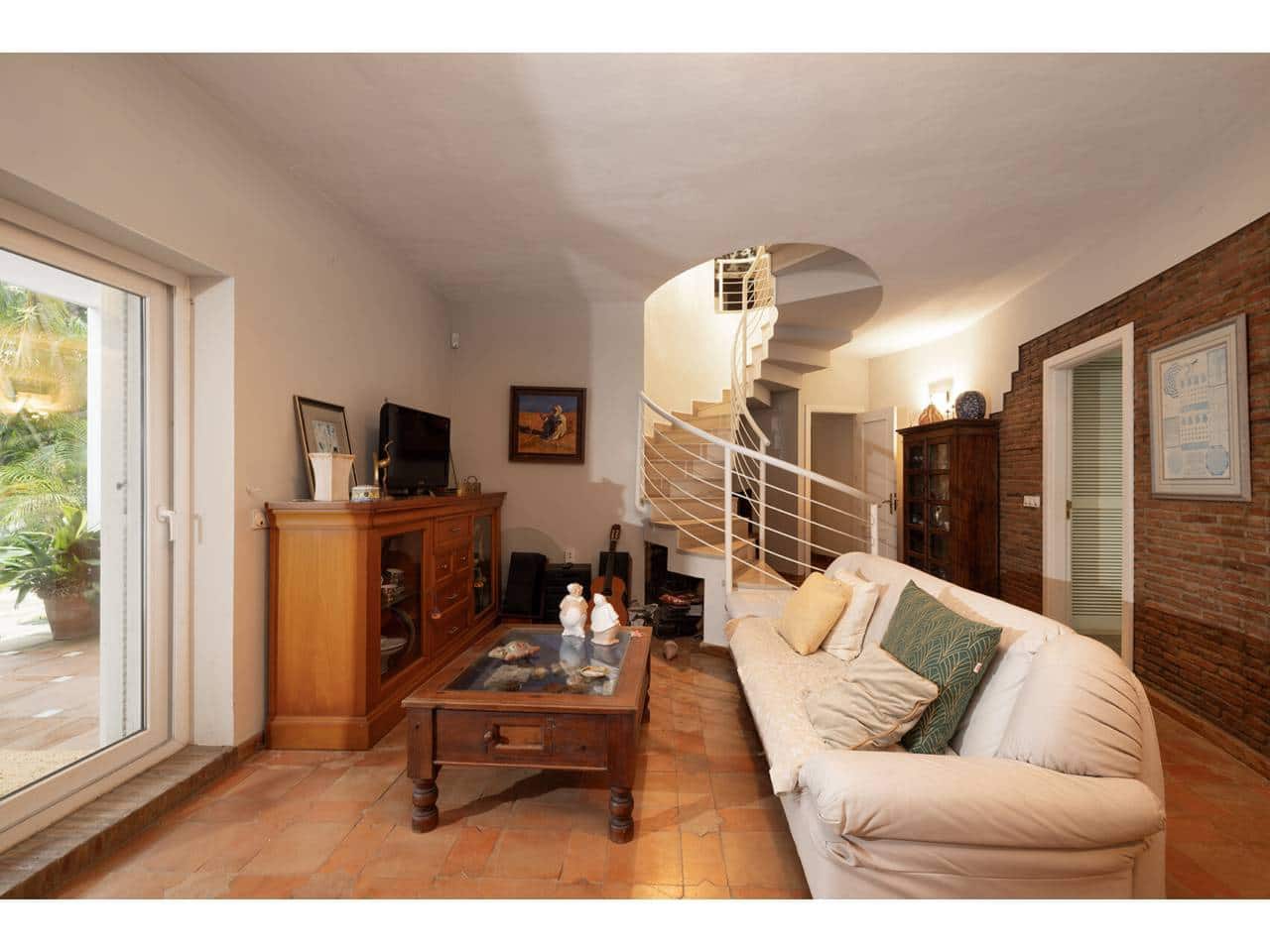 5 bedroom Villa for sale in Sotogrande with pool garage - € 2,475,000 (Ref: 10164067)