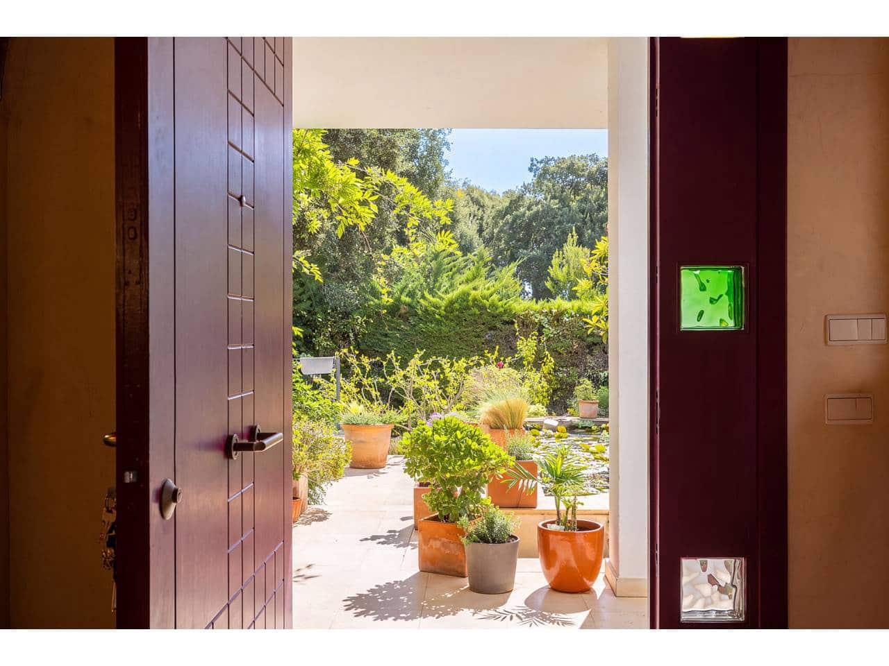 5 bedroom Villa for sale in Sotogrande with pool garage - € 2,475,000 (Ref: 10164067)