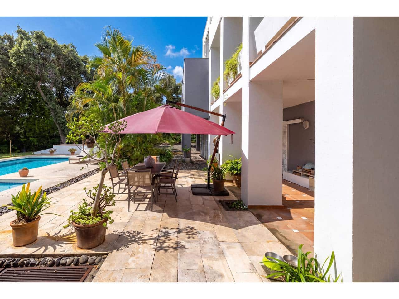 5 bedroom Villa for sale in Sotogrande with pool garage - € 2,475,000 (Ref: 10164067)