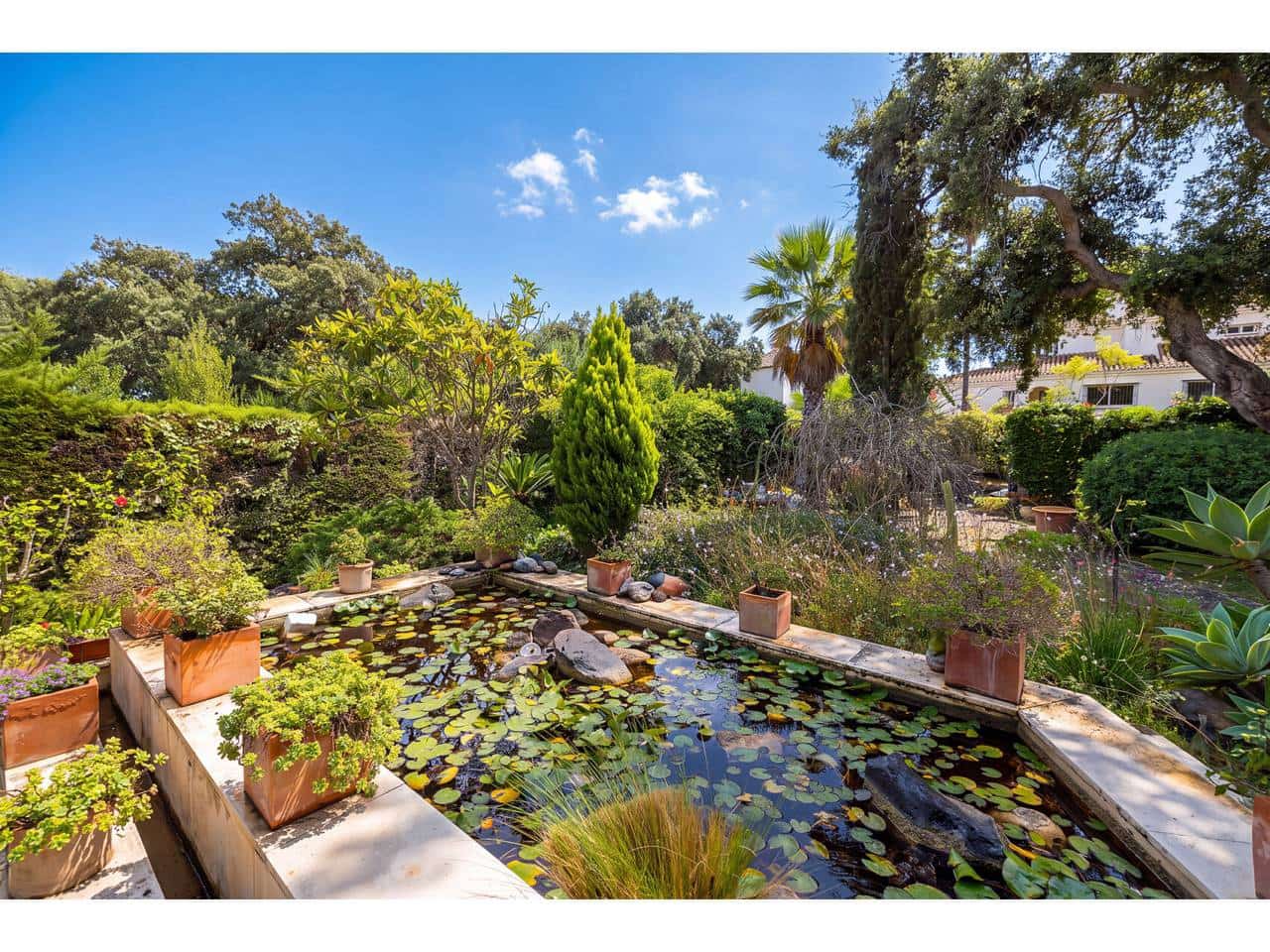 5 bedroom Villa for sale in Sotogrande with pool garage - € 2,475,000 (Ref: 10164067)