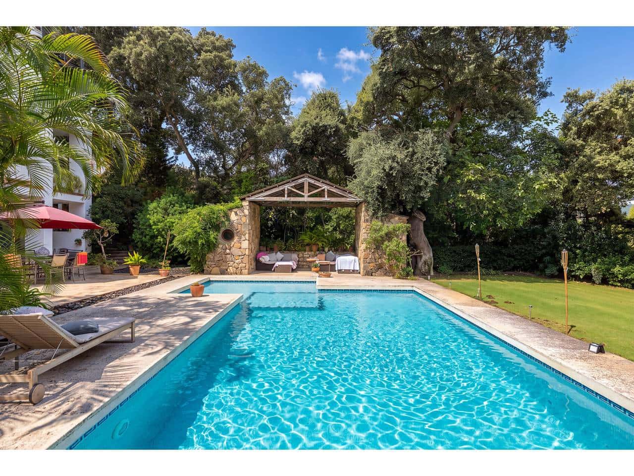 5 bedroom Villa for sale in Sotogrande with pool garage - € 2,475,000 (Ref: 10164067)