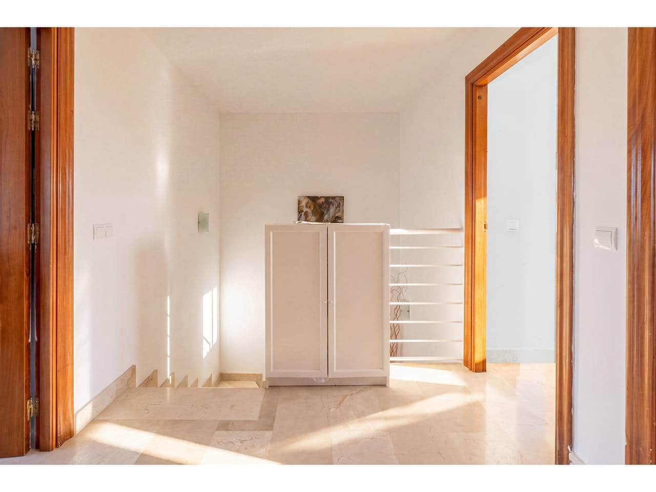 4 bedroom Townhouse for sale in Manilva with pool garage - € 575,000 (Ref: 10170409)