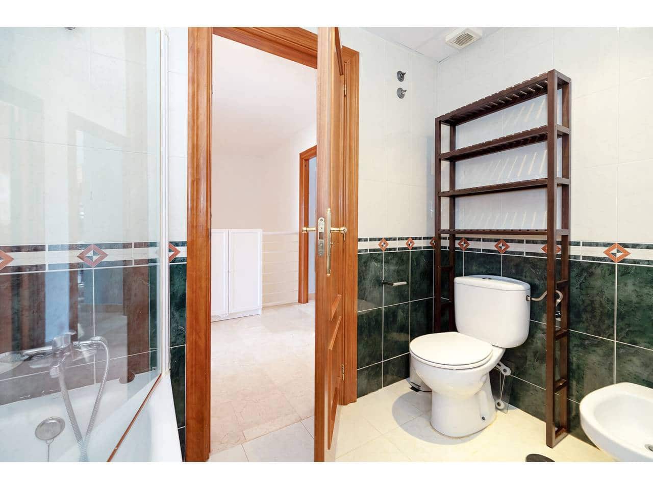 4 bedroom Townhouse for sale in Manilva with pool garage - € 575,000 (Ref: 10170409)
