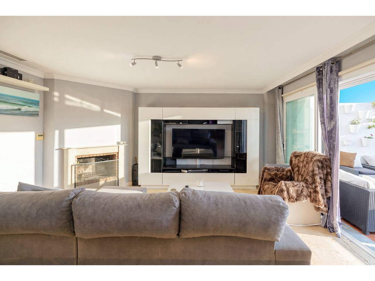 4 bedroom Townhouse for sale in Manilva with pool garage - € 575,000 (Ref: 10170409)
