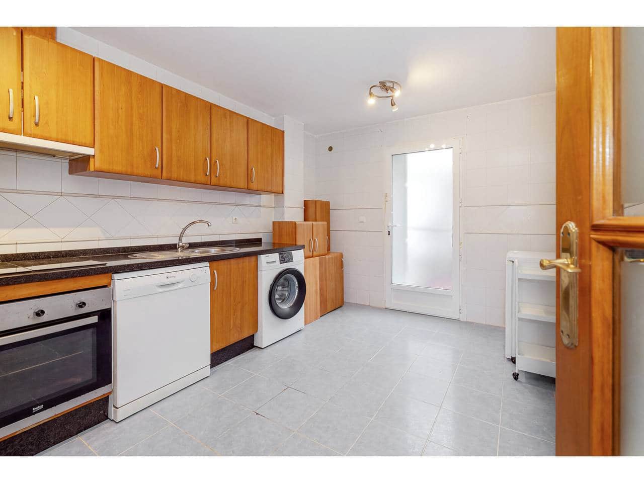 4 bedroom Townhouse for sale in Manilva with pool garage - € 575,000 (Ref: 10170409)