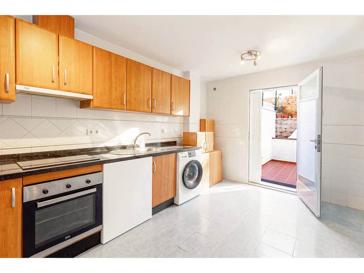 4 bedroom Townhouse for sale in Manilva with pool garage - € 575,000 (Ref: 10170409)