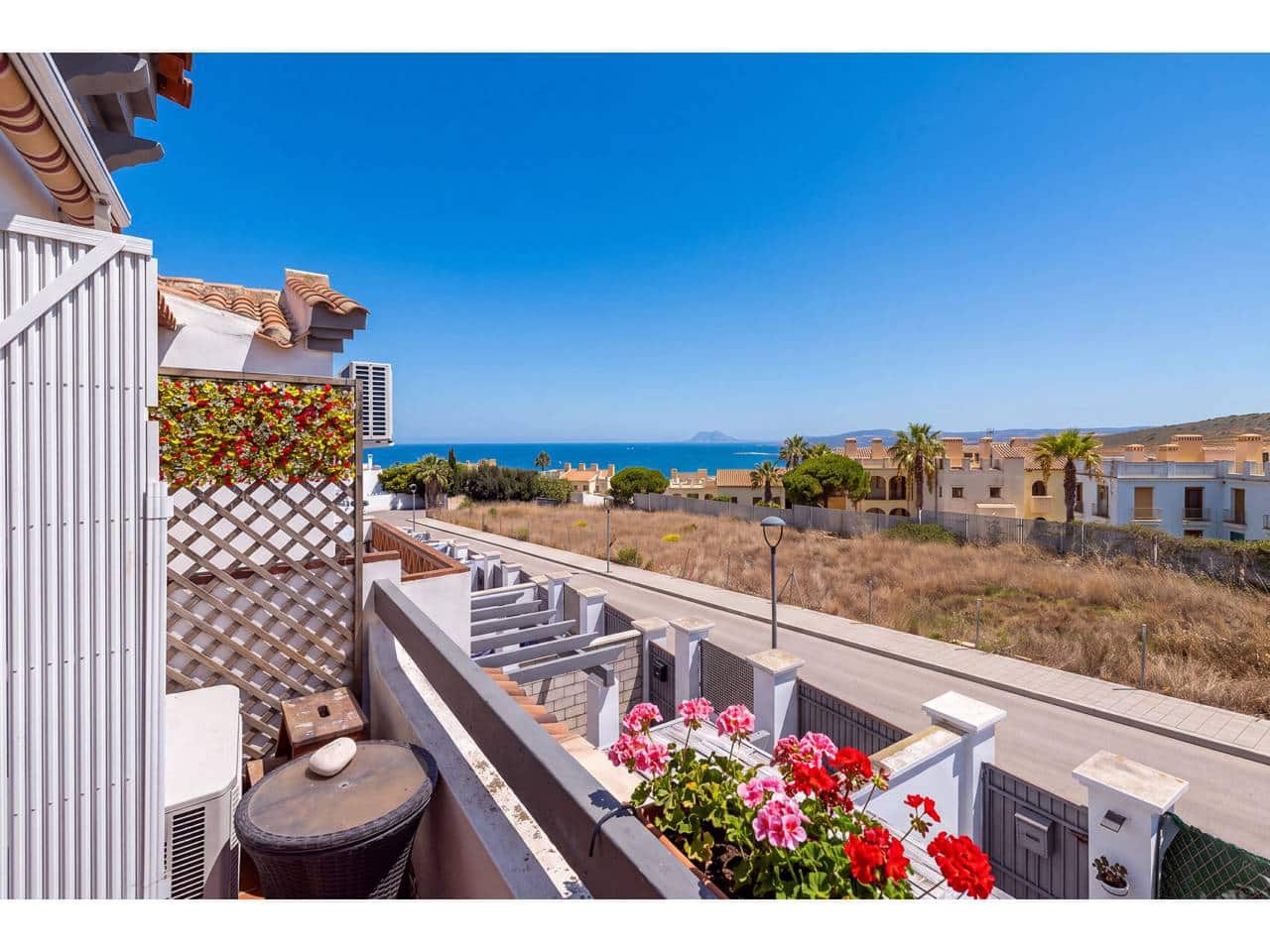 4 bedroom Townhouse for sale in Manilva with pool garage - € 575,000 (Ref: 10170409)