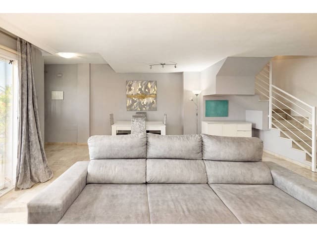 Casa de 4 habitaciones en Manilva en venta con piscina garaje - 575.000 € (Ref: 10170409)