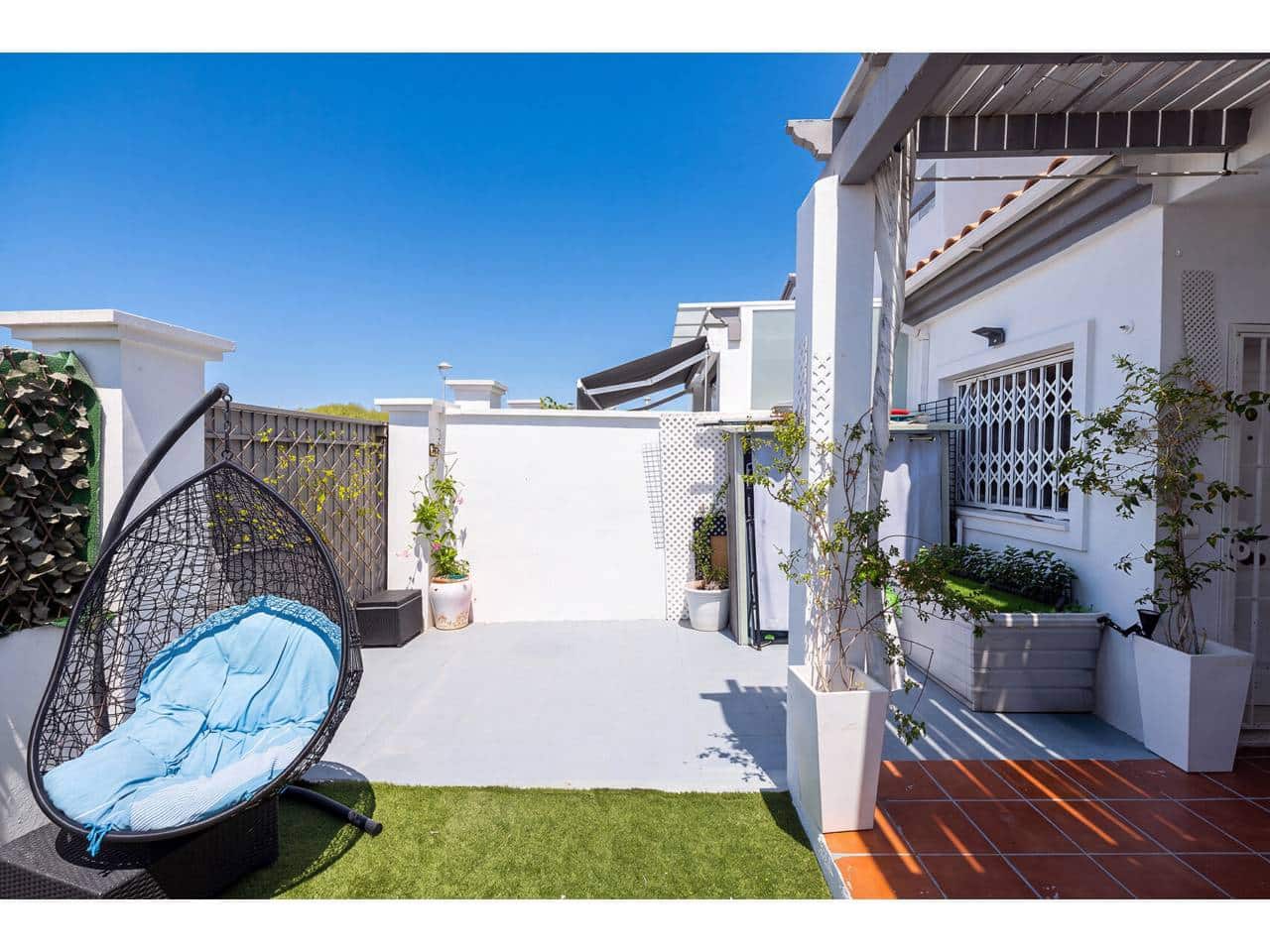 4 bedroom Townhouse for sale in Manilva with pool garage - € 575,000 (Ref: 10170409)