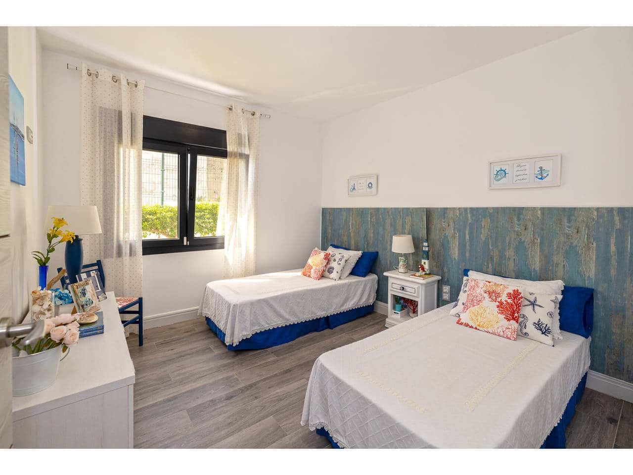 5 slaapkamer Villa te koop in Algeciras met zwembad garage - € 880.000 (Ref: 10182427)